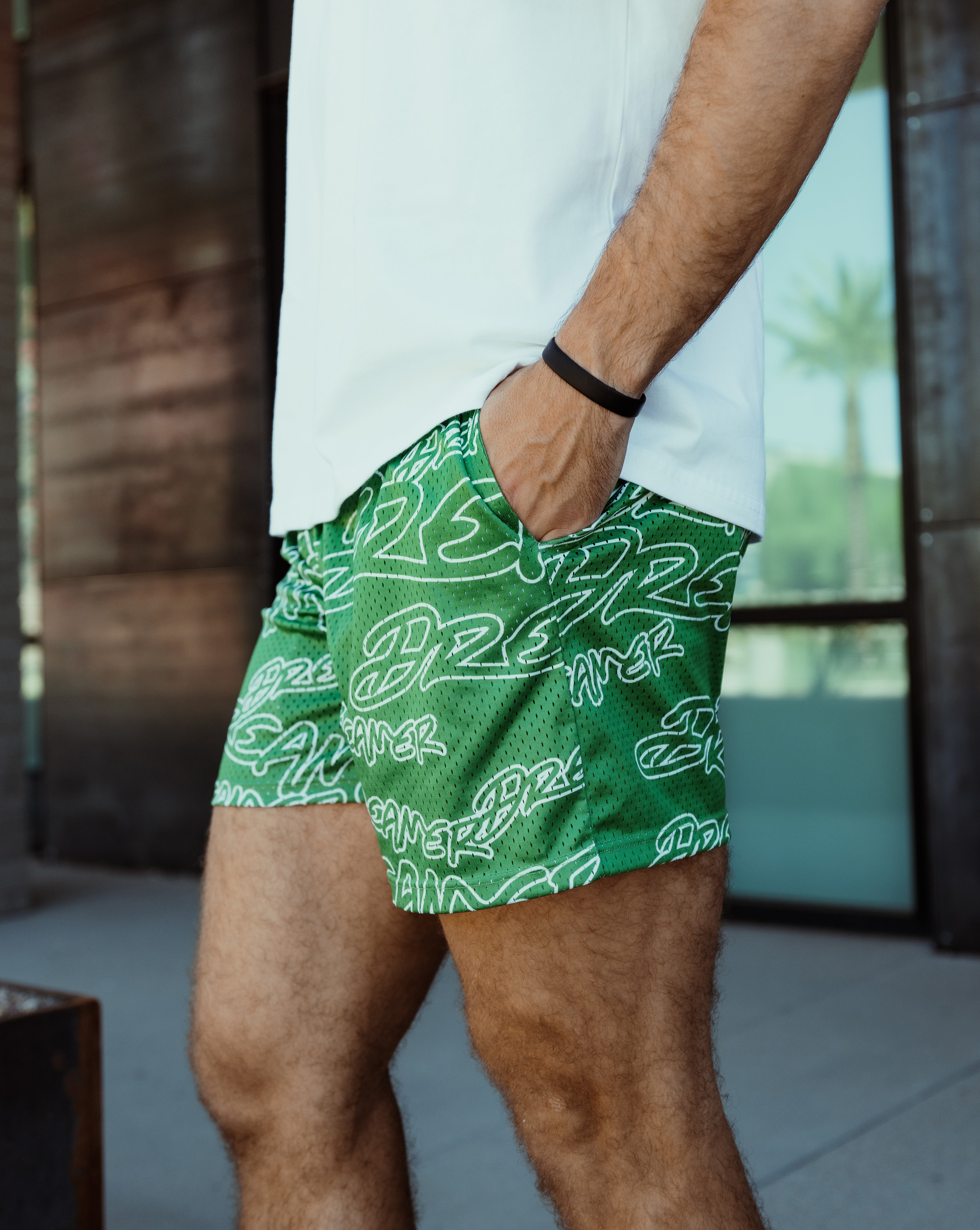 Outline Shorts - Green