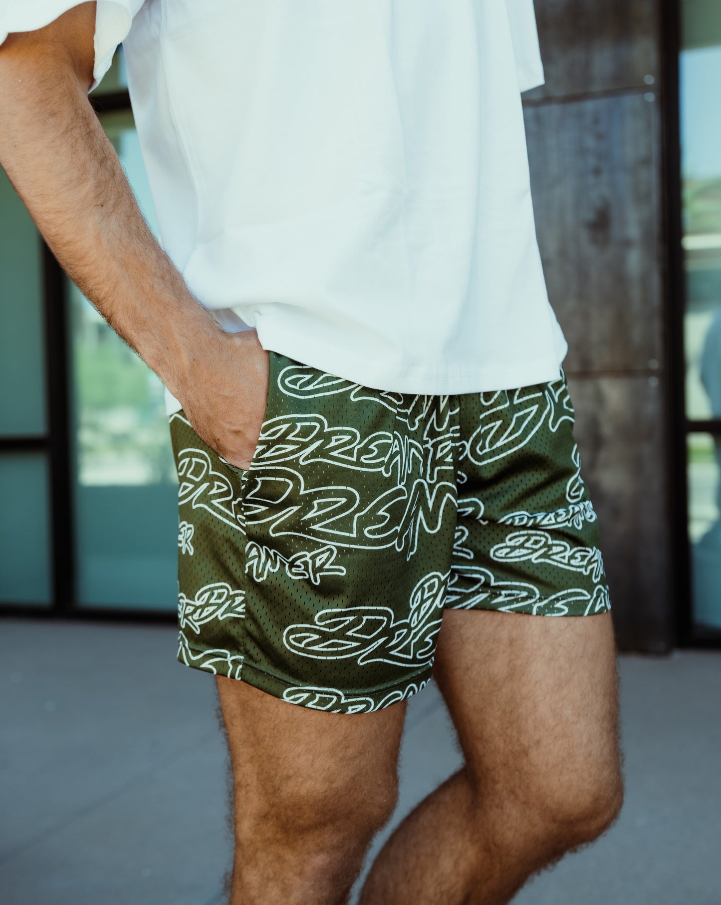 Outline Shorts - Olive